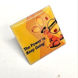2006 Energizer Bunny Lapel Pin The Power to Keep Going Souvenir Pinback Button